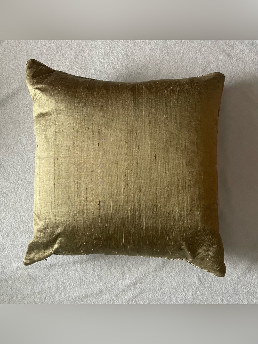 Marge Carson Decorative Pillow 22”x 22” Gold Silk Luxury Duck Feather Down